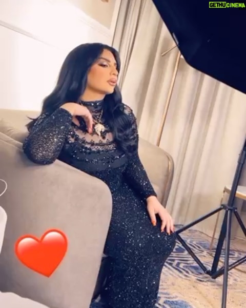 Aseel Hameem Instagram - من افراح احد العوائل الكرام 🤵🏻♂️👰🏻♀️🖤🖤