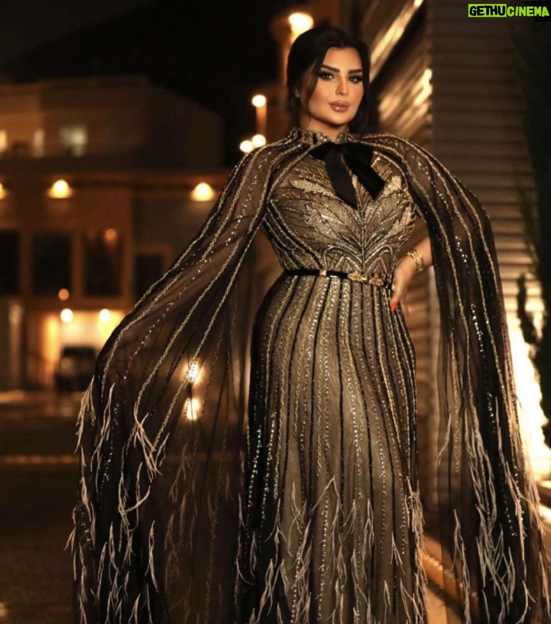 Aseel Hameem Instagram - اطلالتي لمهرجان صيف ابها كل اللي اهتمو ب اطلالتي شكر للمبدعين يعطيكم الف عافيه Stylist @ziadalsaleh 👗 Dress @perla.vip 👗 Make up & hair @hanoobeauty 💄 Photo @reemaphoto_📸📸 شكر للمصمم الاكثر من رائع زياد الصالح اللي اهتم كالعاده ب ادق التفاصيل للاطلاله @ziadalsaleh 👗 ________________________ كل التقدير لهيئه الترفيه وشكرا اهل ابها على حسن الاستقبال استمتعت وياكم واشوفكم بمهرجانات قادمه باذن الله 🖤🖤 @aseer.seasons