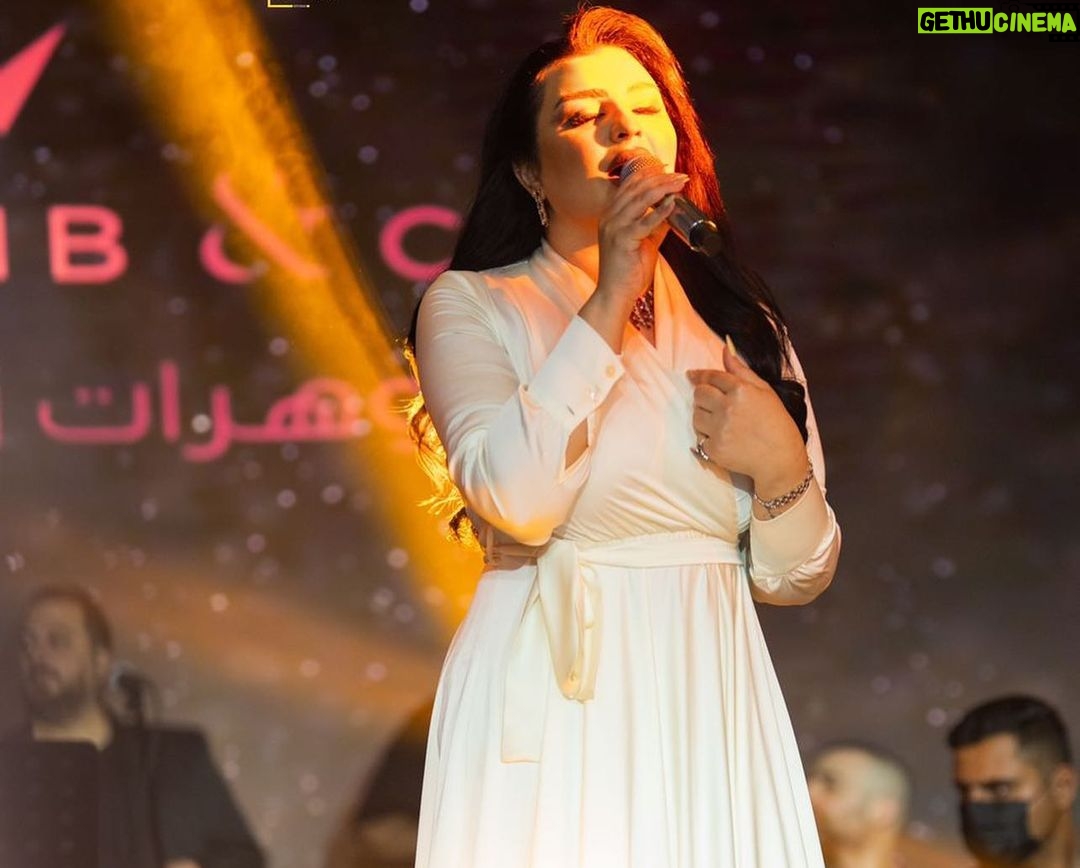 Aseel Hameem Instagram - والعيد صار عيدين بشوفه اهلنا في اربيل الحبيبه ليله صعب انساها ليله كلها محبه واجواء حلوه حسيت بيها بين اهلي وناسي كل التقدير للاخوان @events.in.iraq على التنظيم الراقي والحفل الاكثر من رائع شكرا على جهودكم وحسن الاستقبال والضيافه 🤍 الصور بعدسه المبدع @jalal_ibrahim_photography