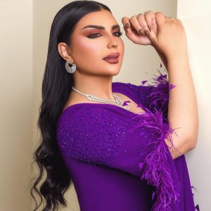 Aseel Hameem Instagram - 💜🇶🇦افراح احد العوائل الكريمه ف الدوحه 
مبروك لعروستي الغاليه وزوجها الكريم 
الله يسعدكم وافرح جدا عندما اكون جزء من فرحتكم واشاركم اسعد يوم في حياتكم 
دامت افراحكم 💜🫶🏻

تفاصيل اطلالتي ..

Styled by @ziadalsaleh 
Dress @amalalqahtanioffical 
Makeup @halima_makeup_qtr 
Hair @ts_hair_beauty_salon_qatar 
Photo @hassankfarhat 

Thank you my love🫶🏻😘