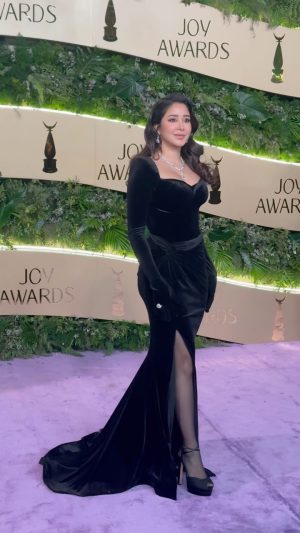 Aseel Omran Instagram - From The Lavender Carpet  #joyawards 🏆📸 💜