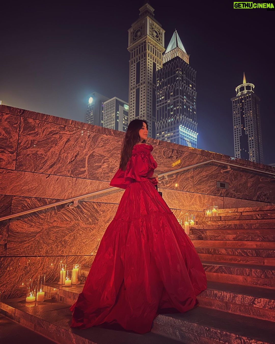 Aseel Omran Instagram - Dreaming with @dior