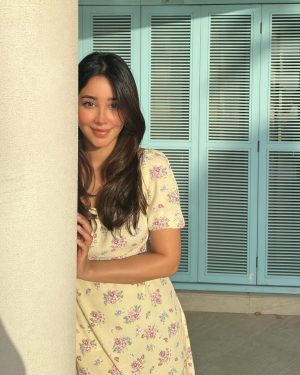 Aseel Omran Instagram - يُقال….
إتْبَع قلبك،
ولكِن خُذ عقلَك معك.