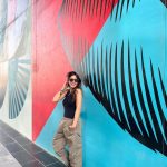 Aseel Omran Instagram - يُقال البساطة أعمق من التعقيد 💙❤️