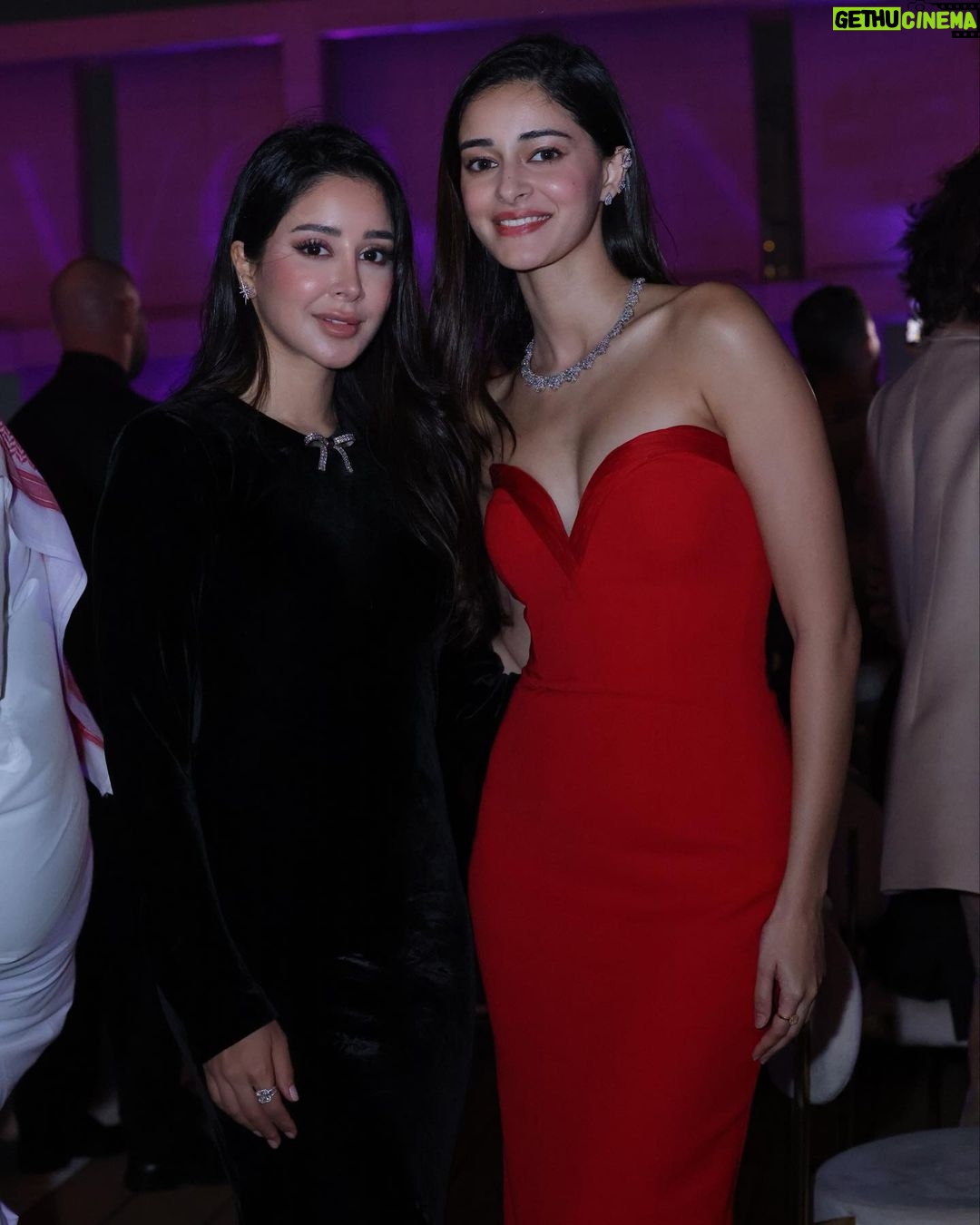 Aseel Omran Instagram - #womenincinema night with the Beautiful Ananya 🎥♥️ Jeddah, Saudi Arabia
