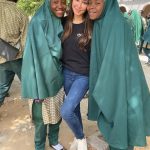 Aseel Omran Instagram – مع مفوضية اللآجئين جودث المخرجة والمنتجة النيجيرية @judithaudu  وأنا قمنا بزيارة مدرسة future prowess Islamic school 🏫 
هذي المدرسة لها قصة رائعة بمجهود شخصي بناها استاذ مصطفى لبنات وشباب كانو ضحية هجمات الجماعات الإرهابية على مناطقهم و وفر لهم دراسة مجانية♥️
اليوم احنا كلنا نقدر نساهم في توفير أبسط احتياجاتهم الأساسية اللي ناقصتهم من غذاء وماء ومكان آمن للسكن عشان يقدرو يكملو دراستهم 🙏🏼
________________
رابط التبرع في البايو♥️الله يجعلها في ميزان حسناتكم🙏🏼⚖️
#خيرك_يفرق Maiduguri