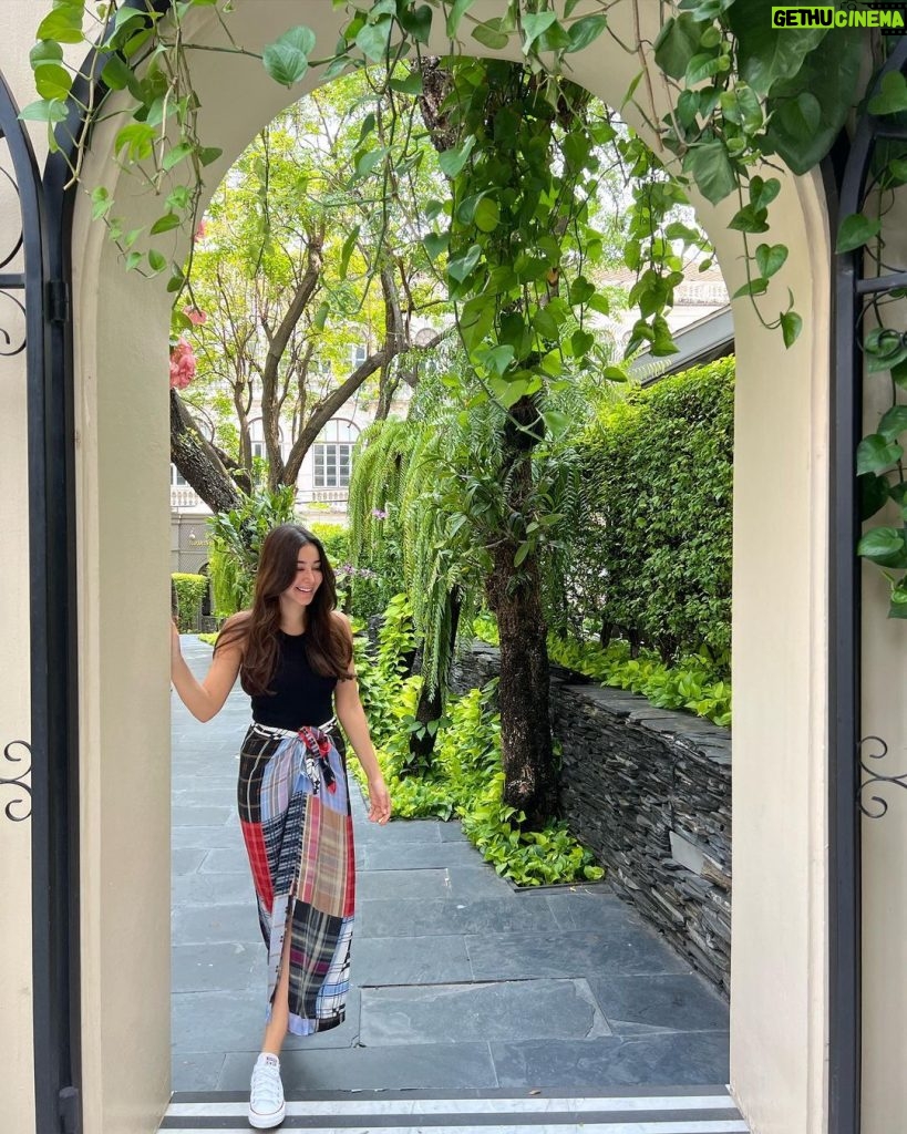 Aseel Omran Instagram - لما ماترتبط السعادة دائماً بأشخاص أو أماكن تصير أسهل وأبسط انك تعيشها 🥰 Mandarin Oriental, Bangkok