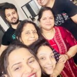 Aseema Panda Instagram - Heart out out conversations,hilarious jokes, tons of fun & mouthwatering food is all about yesterday evening at my fav @gunngun.official place . 🍽️🥗🥘🧑‍🍳 Ps: I want to let you know dear @gunngun.official that, the food you prepared was terrifically delicious . So do keep inviting more often . Looking forward for the next invitation to recreate these endearing moments 🥰