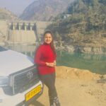 Aseema Panda Instagram - Amazed to see the beauty of Beas river and Pandoh Dam. 💖 Pandoh Dam Kullu Road Himachal Pradesh