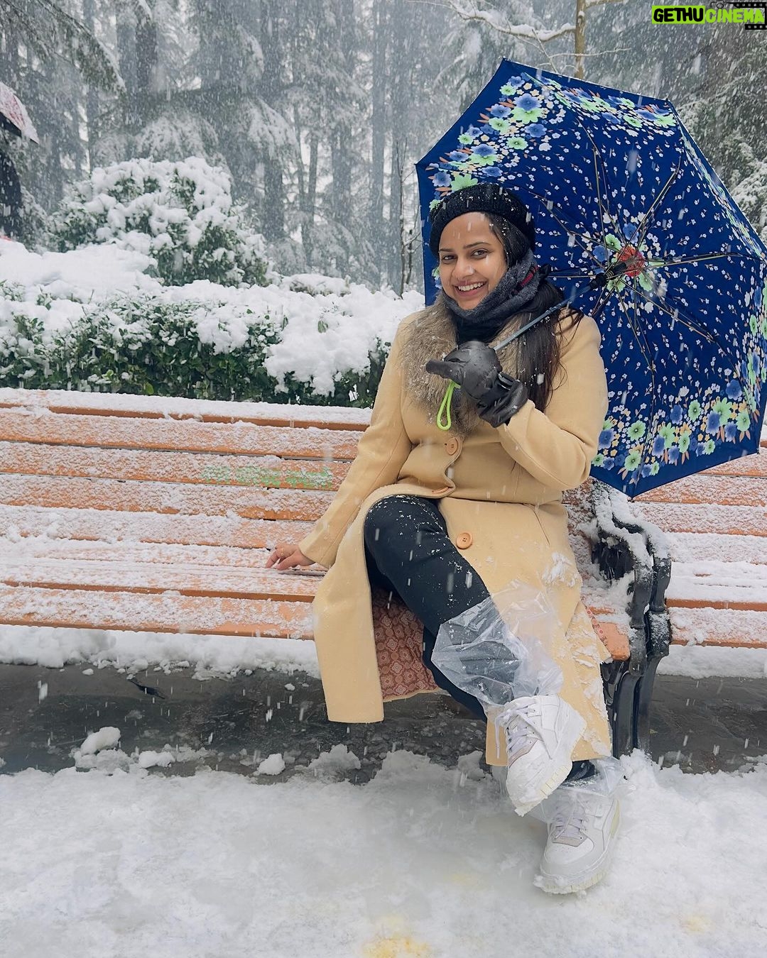 Aseema Panda Instagram - Snow snow snow and snow ⛄️❄️🥶