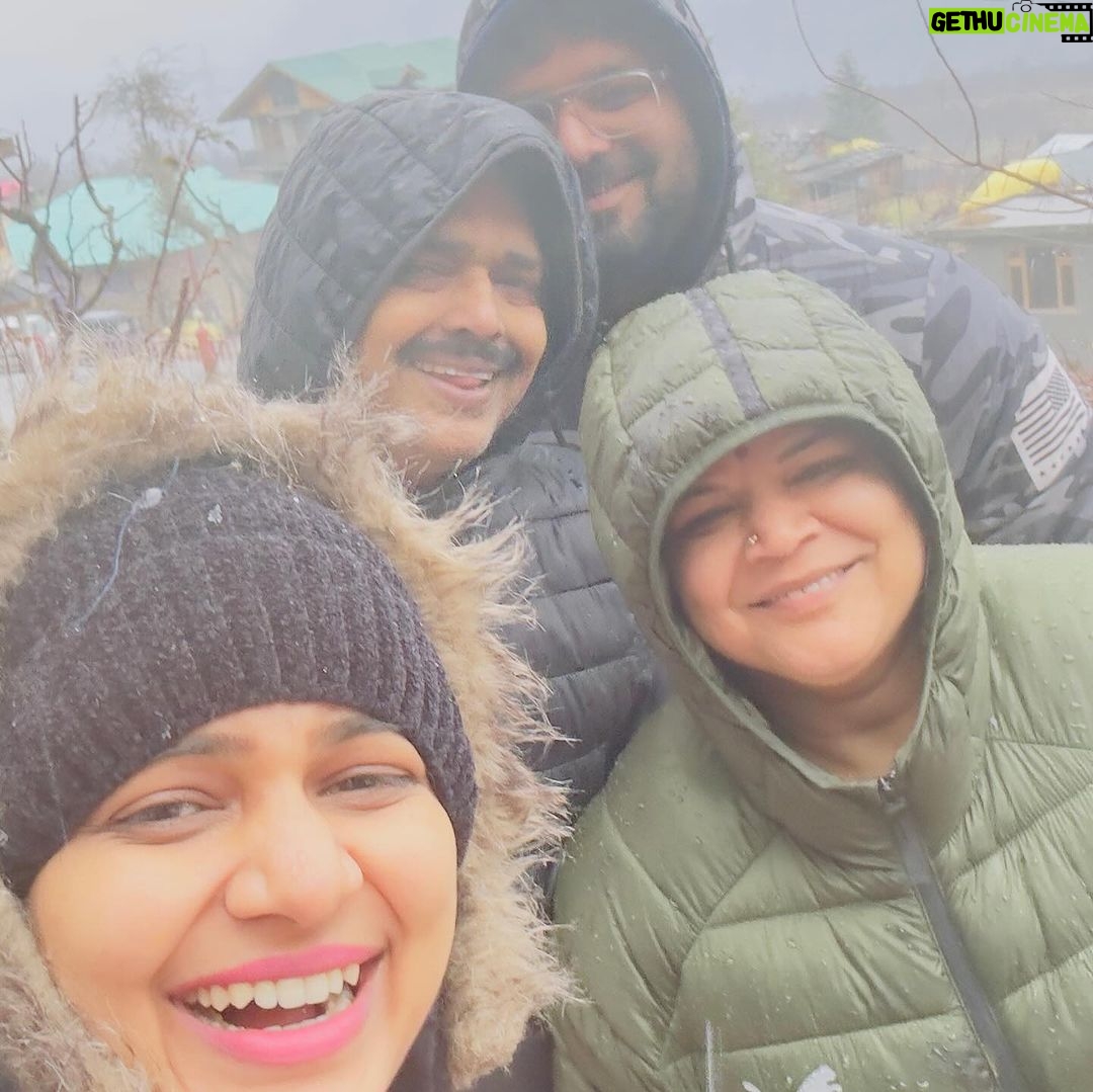 Aseema Panda Instagram - My beautiful family…💖