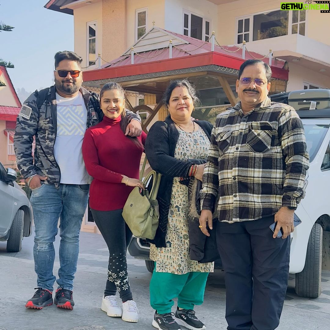 Aseema Panda Instagram - My beautiful family…💖