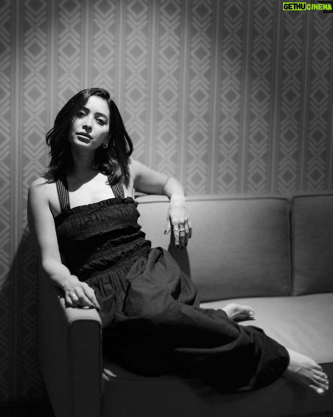 Asha Negi Instagram - Timeless elegance π€ ~ @ashanegi . . #portraitphotographyindia #actorportraits #bollywoodactors #ashanegi #ashanegiforever #indianportraits #portraitphotographer #indianmodels #portraitvision #portraitmood #blackandwhite #blackandwhitephotography #portraitsociety #canon #shotoncanon #canonphotography #canon_photos Mumbai, Maharashtra