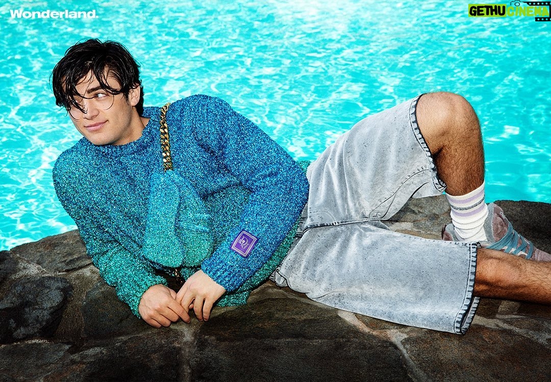 Asher Angel - 55K Likes - Photographer: @douginglish
Stylist : @luca_falcioni_
Groomer :@groomedbymichelleharvey
Fashion assistant: @frankiebenkovic