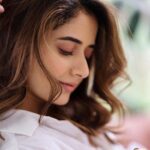 Ashika Ranganath Instagram - My white affair stronger than what you think it is 😉... it’s a full-on romance between me and white 🤍👻 @sandeep.mv love loveeeee this seriessss 📸