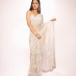 Ashika Ranganath Instagram - For the success meet of #Naasaamiranga Shot by @pranav.foto Styling @manogna_gollapudi Saree @shavetaandanuj Make up & hair @beautyby_chaitanyareddy Jewellery @petalsbyswathi Asst @the_k_style_ Hyderabad