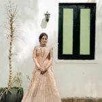 Ashika Ranganath Instagram - Akkana maduve 🤍 Team behind this amazing look 🤍 Amidst my busy shoot schedule & promotions, hardly had any time to arrange the wedding looks… huge shoutout to the entire team for helping me put up this beautiful look! Super gorgeous outfit by @angalakruthi Styled by our very own sweetheart @varshini_janakiram @stilerush_by_varshinijanakiram Beautiful jewellery @navrathan1954 Subtle & natural make up look @abhilasha_kulkarni All time favourite hairstylist @paramesh_hairstylist Shot by the amazingly talented & sweet @huesbyartopia Beautiful decor @vistaraevents V Vistara