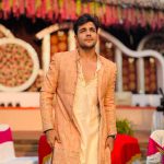Ashish Chanchlani Instagram – Aaj mere yaaro ki shaadi hai❤️