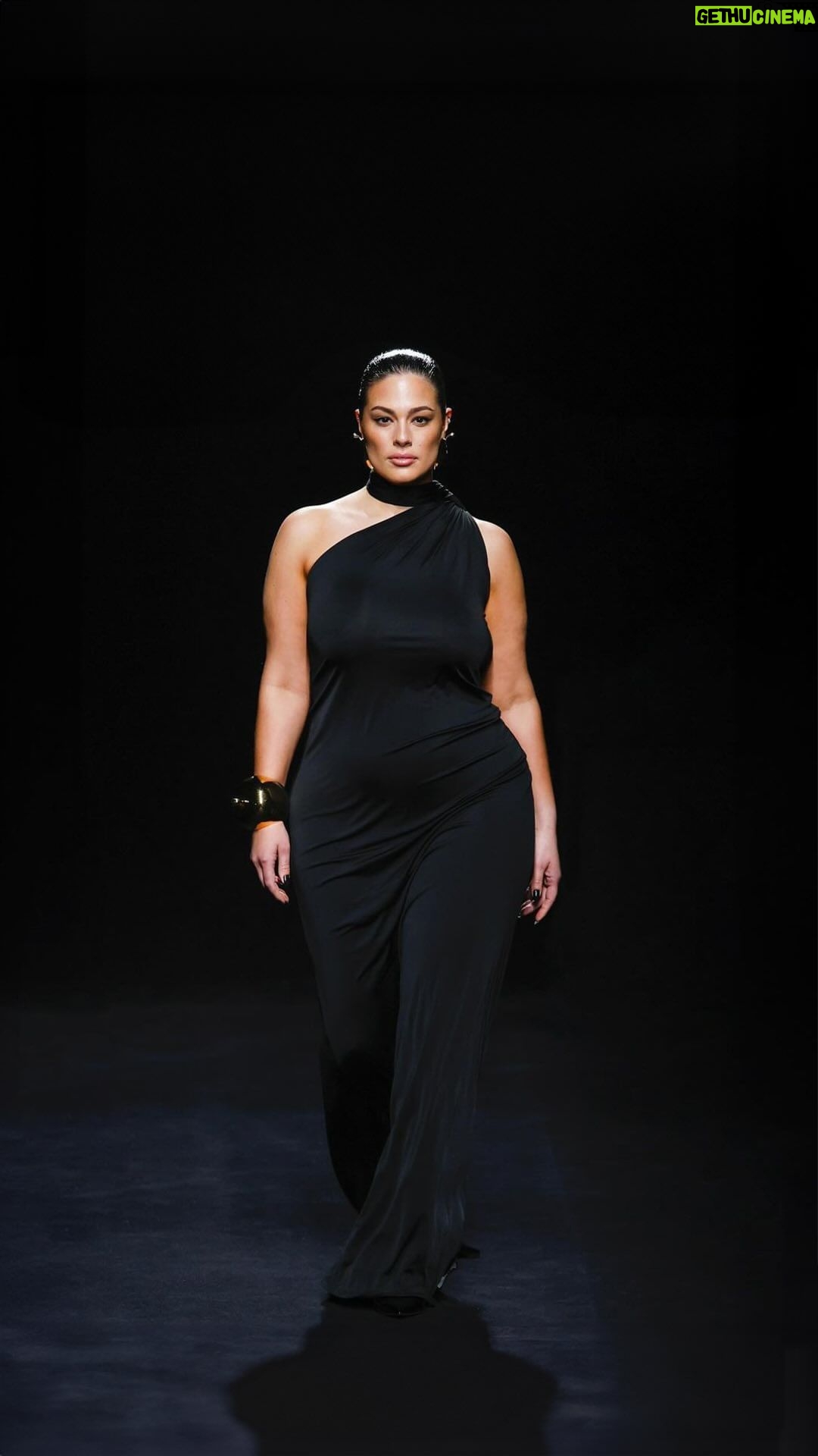 Ashley Graham Instagram - Humbled and honored to be able to walk for @ninaricci by @harris_reed yet again!! Thank you to the whole team for always making it such a beautiful experience and celebrating all of us🤍