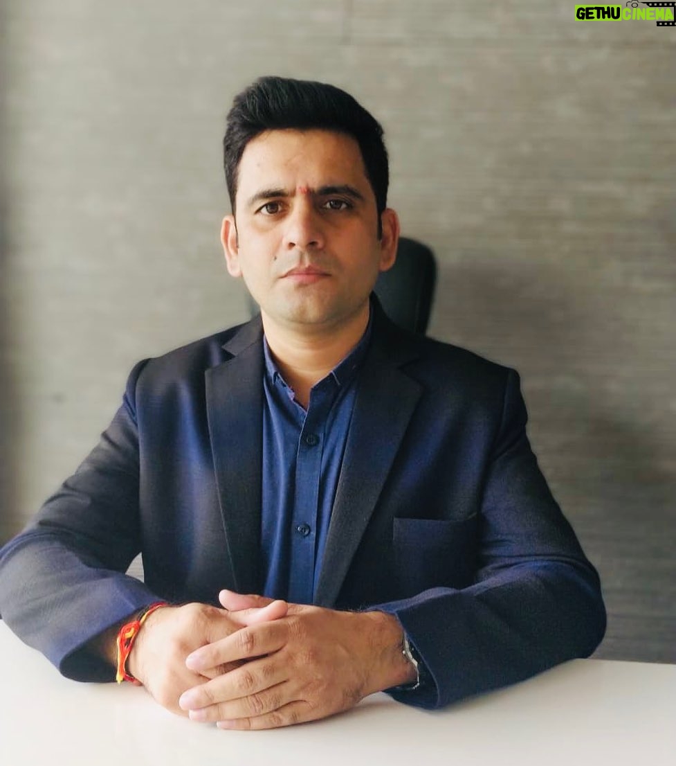 Ashok H Choudhury Instagram - The real measure of wealth is how much you would be worth, if you lost all your money. #SaturdayMotivation