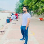 Ashok H Choudhury Instagram - 🕉 नमः शिवायः #spritualjourney #devbhoomi #gangamaiya #neelkanthmahadev @pawan.2424