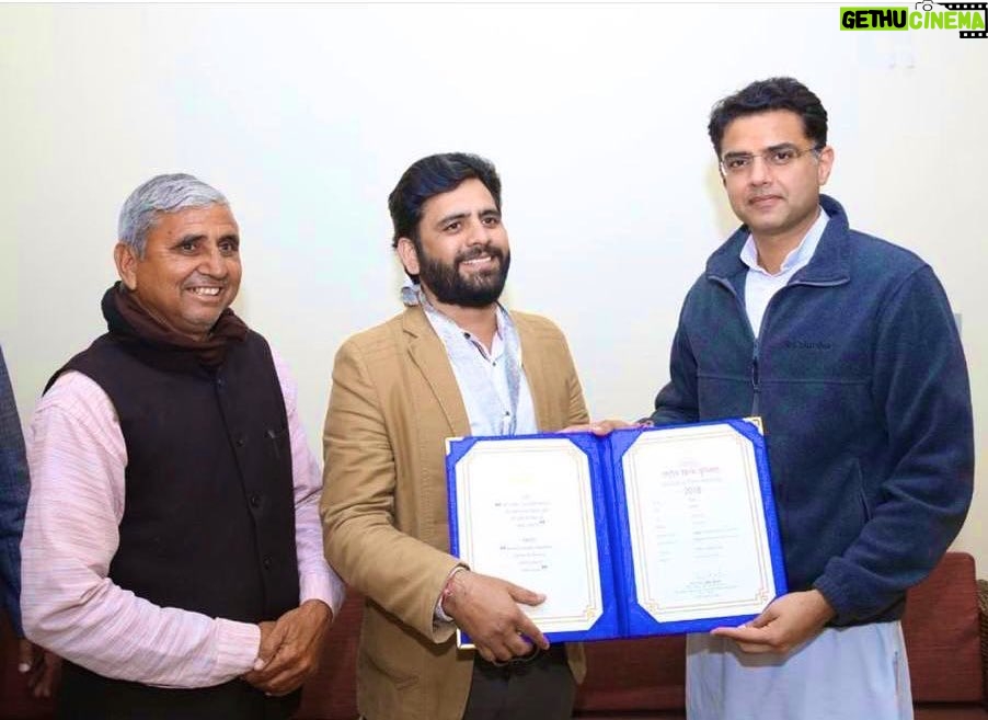 Ashok H Choudhury Instagram - @SachinPilot वर्तमान टोंक विधायक पूर्व केंद्रीय मंत्री ,उप मुख्यमंत्री राज. मा.सचिन पायलेट साहब को जन्मदिन हार्दिक शुभकामनाएँ । ईश्विर से आपके अच्छे स्वास्थ्य व सफलता की कामना । May God bless you & you remain connected with public concern as always.🙏💐
