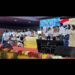 Ashok H Choudhury Instagram - Blessed to be the part of Biggest #DrugFreeIndia campaign by @ArtofLiving 5 Million People were watching live across 110 countries & Lacks of students took the pledge from different collage’s & universities #say #No to #drugs .In presence of #Gurudev @SriSri Home Ministers of Guj @iharshsanghavi singers & film fraternity people & dignitaries. #artofliving #srisri #gurudevsrisriravishankar @drugfreein @artofliving @aolswamiji @suneetameenaaddl.dcp @singerseemamishra @ashish.bagrecha @bipin_108