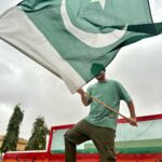 Asim Azhar Instagram - Dil dil Pakistan, jaan jaan Pakistan, humesha 💚 Happy Independence Day to all my Pakistani’s 🇵🇰 #jashneazadimubarak #14thAugust
