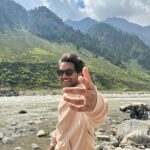 Asim Azhar Instagram - JANNAT. 🇵🇰🏔️💚 Subhan Allah Apka bhai finally north agaya (first time ever) & now i know why they say that PAKISTAN is one of the most beautiful places on earth. 😍 Naran, Khyber Pakhtunkhwa, Pakistan