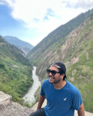 Asim Azhar Instagram - JANNAT. 🇵🇰🏔️💚 Subhan Allah 

Apka bhai finally north agaya (first time ever) & now i know why they say that PAKISTAN is one of the most beautiful places on earth. 😍