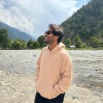 Asim Azhar Instagram - JANNAT. 🇵🇰🏔️💚 Subhan Allah Apka bhai finally north agaya (first time ever) & now i know why they say that PAKISTAN is one of the most beautiful places on earth. 😍 Naran, Khyber Pakhtunkhwa, Pakistan