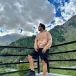 Asim Azhar Instagram - JANNAT. 🇵🇰🏔️💚 Subhan Allah Apka bhai finally north agaya (first time ever) & now i know why they say that PAKISTAN is one of the most beautiful places on earth. 😍 Naran, Khyber Pakhtunkhwa, Pakistan