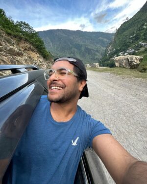 Asim Azhar Instagram - JANNAT. 🇵🇰🏔️💚 Subhan Allah 

Apka bhai finally north agaya (first time ever) & now i know why they say that PAKISTAN is one of the most beautiful places on earth. 😍