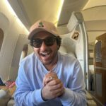 Asim Azhar Instagram - Ghar anay ki khushi 🥹💗😭🇵🇰 Seattle-Tacoma International Airport