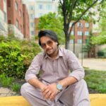 Asim Azhar Instagram - Pardes se aap sabko .. EID MUBARAK 😊 Washington, DC, USA