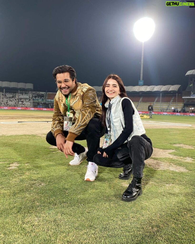 Asim Azhar Instagram - This week was awesome. 🙏🏽💗 • wrote & sung @thepsl official anthem ✅ • performed at the opening of the biggest event in 🇵🇰 • wrote, composed & sung the @karachikingsary official anthem 💙