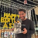 Asim Azhar Instagram - Best. birthday. ever. 💗🎂🎉🎈