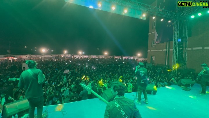 Asim Azhar Instagram - ISLAMABAD / PINDI 💗💗💗💗💗💗💗 thank u for making this the best birthday ever. I am so lucky to have you guys. i love u so much. aap log ke saamne barha hua houn, ghaltiaa bhi ki, sab kuch kiya, leken aap ka pyar kabhi nahi kam hua. Aur uske liye mai bohat shukar guzar houn. Bas aise hi humesha apna samajh ke pyar karte rehna. I love u guys so much. Thora zyada emo hogaya. Sorry. 💗😢