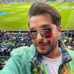 Asim Azhar Instagram - Dream come true 🇵🇰 #INDvPAK 🇮🇳 #t20worldcup Melbourne Cricket Ground (MCG)