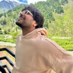 Asim Azhar Instagram - JANNAT. 🇵🇰🏔️💚 Subhan Allah Apka bhai finally north agaya (first time ever) & now i know why they say that PAKISTAN is one of the most beautiful places on earth. 😍 Naran, Khyber Pakhtunkhwa, Pakistan