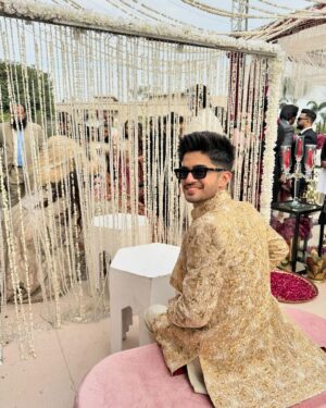 Asim Azhar Instagram - Nikkah mubarak to my brother, my best friend, my partner in crime. ♥️ Allah humesha khush rakhay tum dono ko, aameen