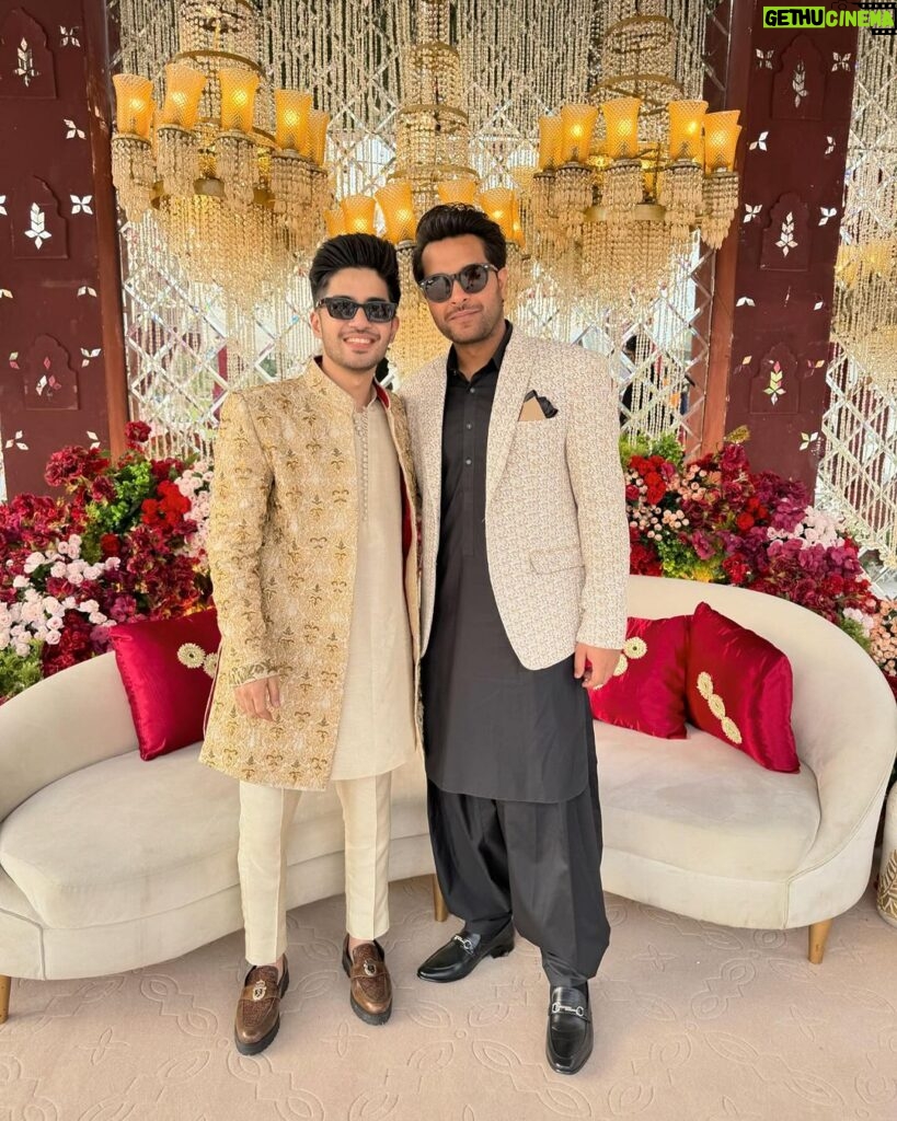 Asim Azhar Instagram - Nikkah mubarak to my brother, my best friend, my partner in crime. ♥ Allah humesha khush rakhay tum dono ko, aameen