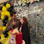 Asim Azhar Instagram - Happy Birthday to my one & only. 💖 Tum jiyo hazaro saal, ye meri hai aarzoo 💖