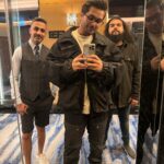 Asim Azhar Instagram - HAPPY NEW YEAR 💛🇦🇪 Kempinski Palm Jumeirah....