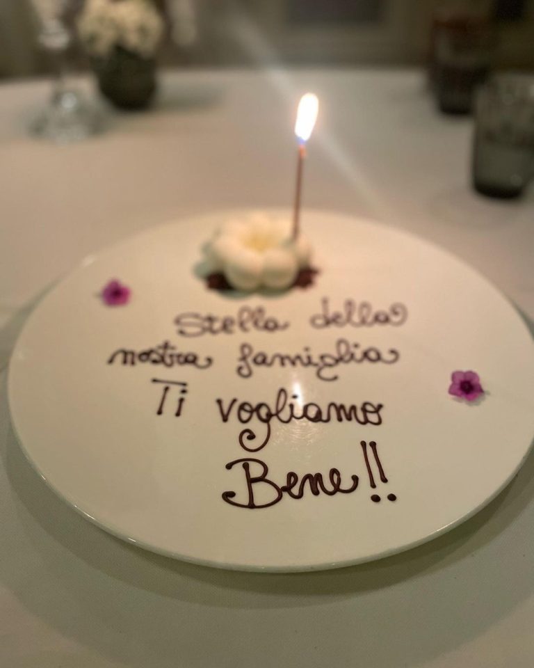 Aslı Enver Instagram - Hayatımdaki her şey ve herkes için teşekkür ederim…👆🏻🙏🏻🤍
