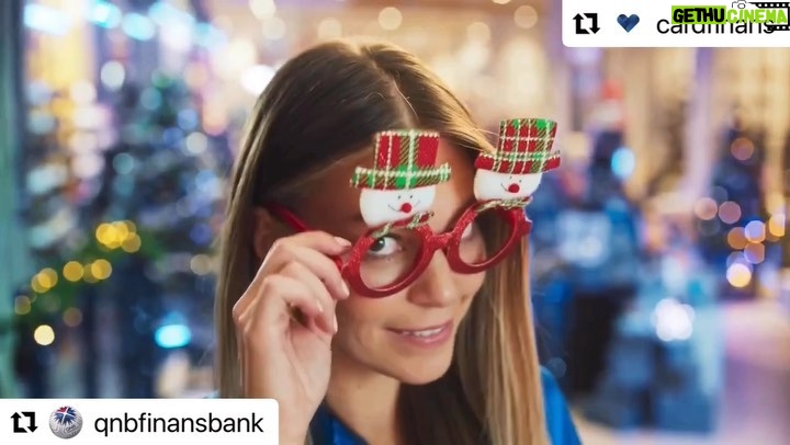 Aslı Enver Instagram - CardFinans ile herkese mutlu yıllar!💙🎄#işbirliği