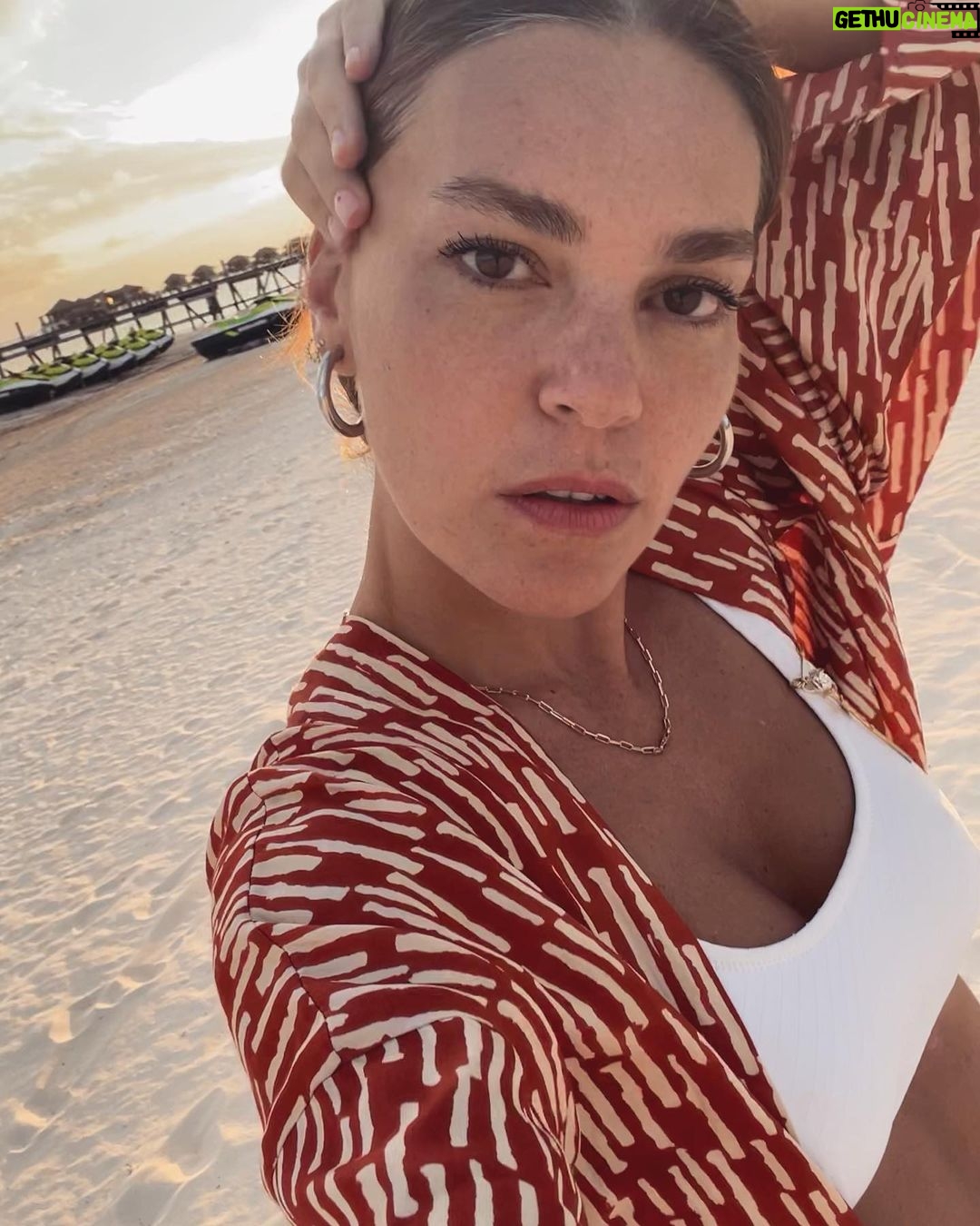 Aslı Enver Instagram - freckle bath☀️ Mexico