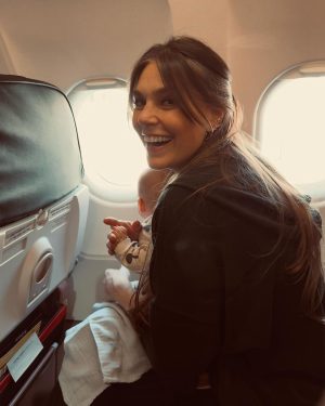 Aslı Enver Instagram - Mini mini bir kuş 🐣🤍