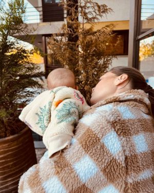 Aslı Enver Instagram - Misss🪻🤍