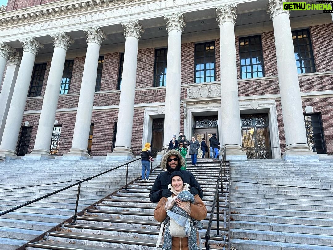 Aslı Enver Instagram - Jet lag is for amateurs 🤪✈️ #bostondump ❄️ Boston, Massachusetts
